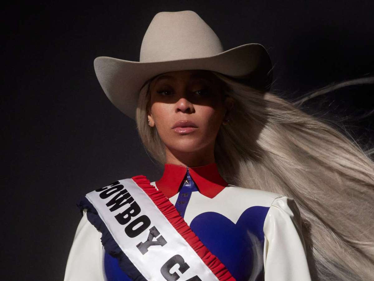 Beyoncé’s Country Doc Reveals Racial Slurs Were Overheard During Her 2016 CMAs Performance